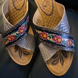 Gorgeous Floral Sandals